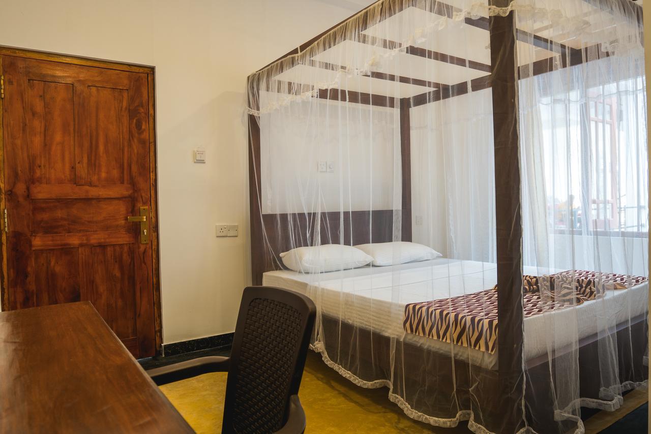 Ocean Bay Surf Resort Weligama Eksteriør bilde