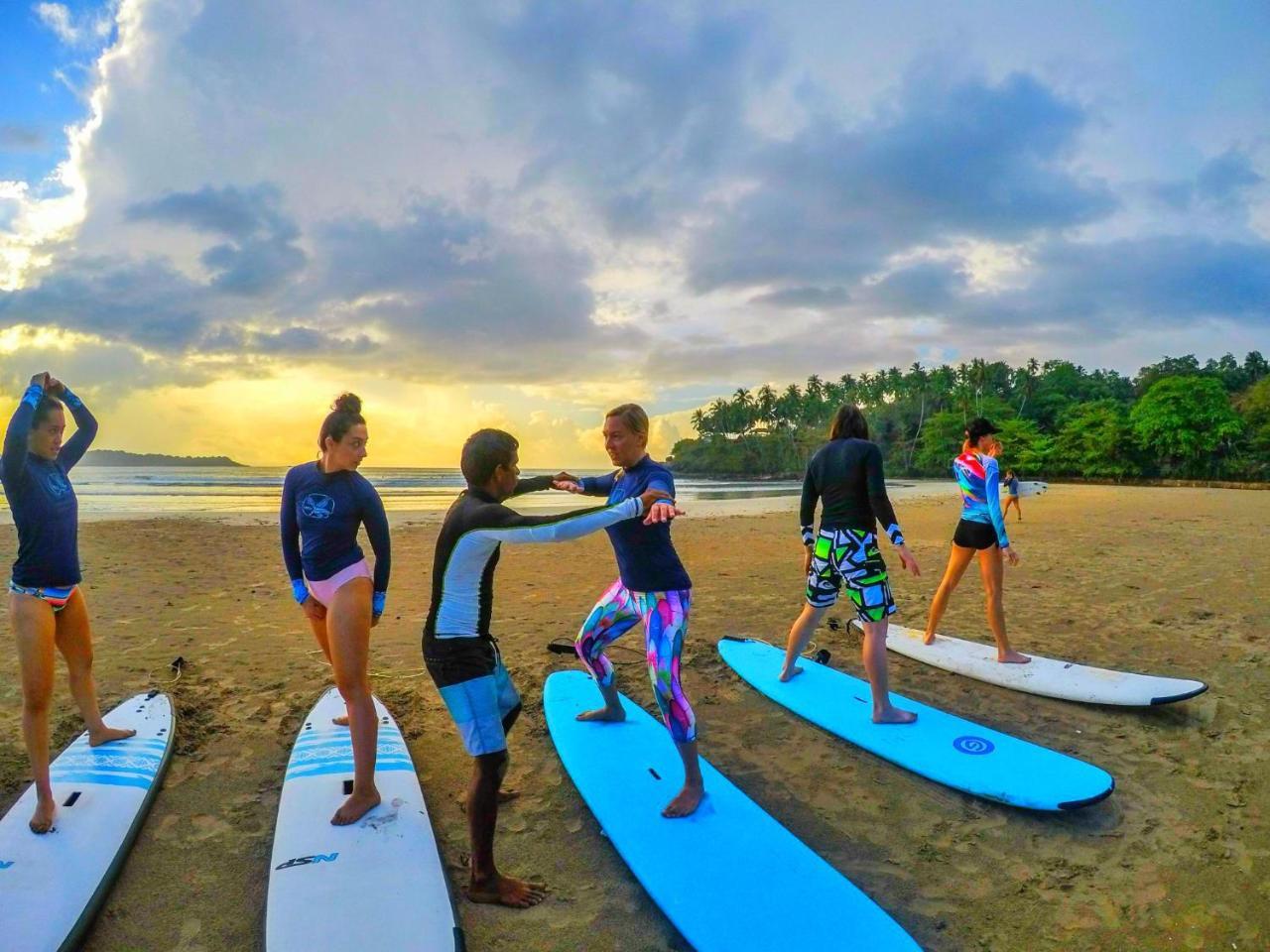 Ocean Bay Surf Resort Weligama Eksteriør bilde