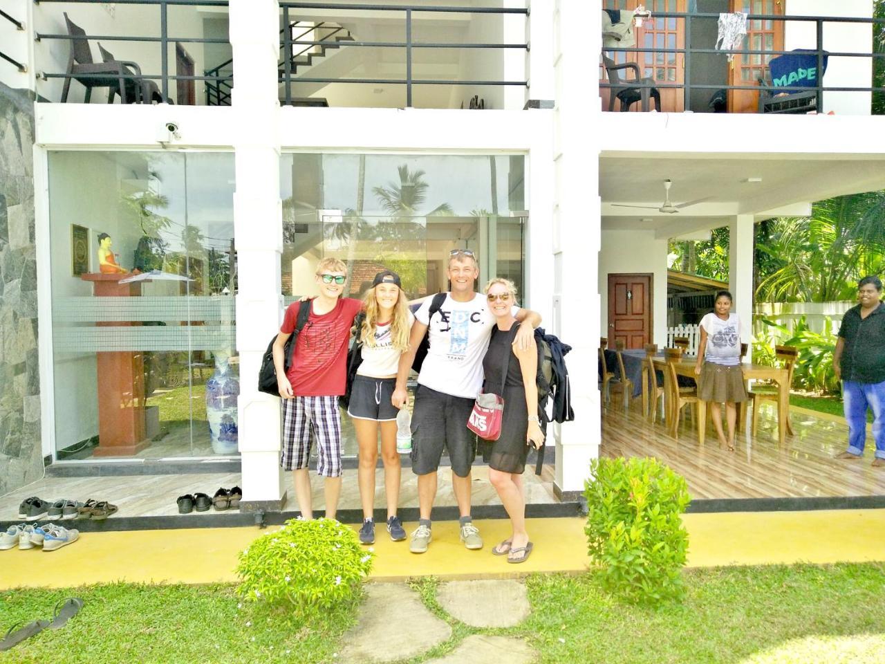 Ocean Bay Surf Resort Weligama Eksteriør bilde