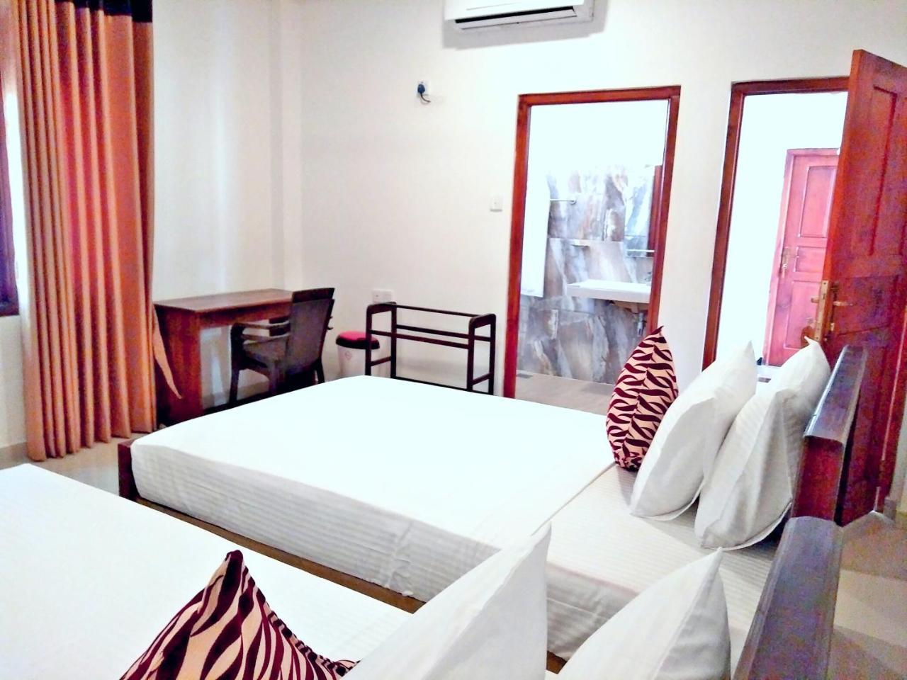 Ocean Bay Surf Resort Weligama Eksteriør bilde