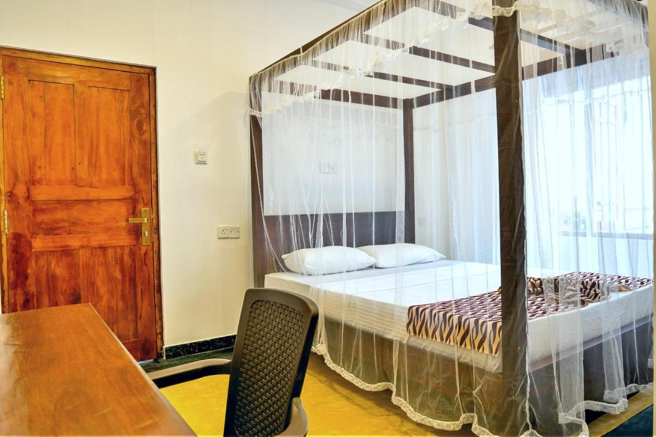 Ocean Bay Surf Resort Weligama Eksteriør bilde