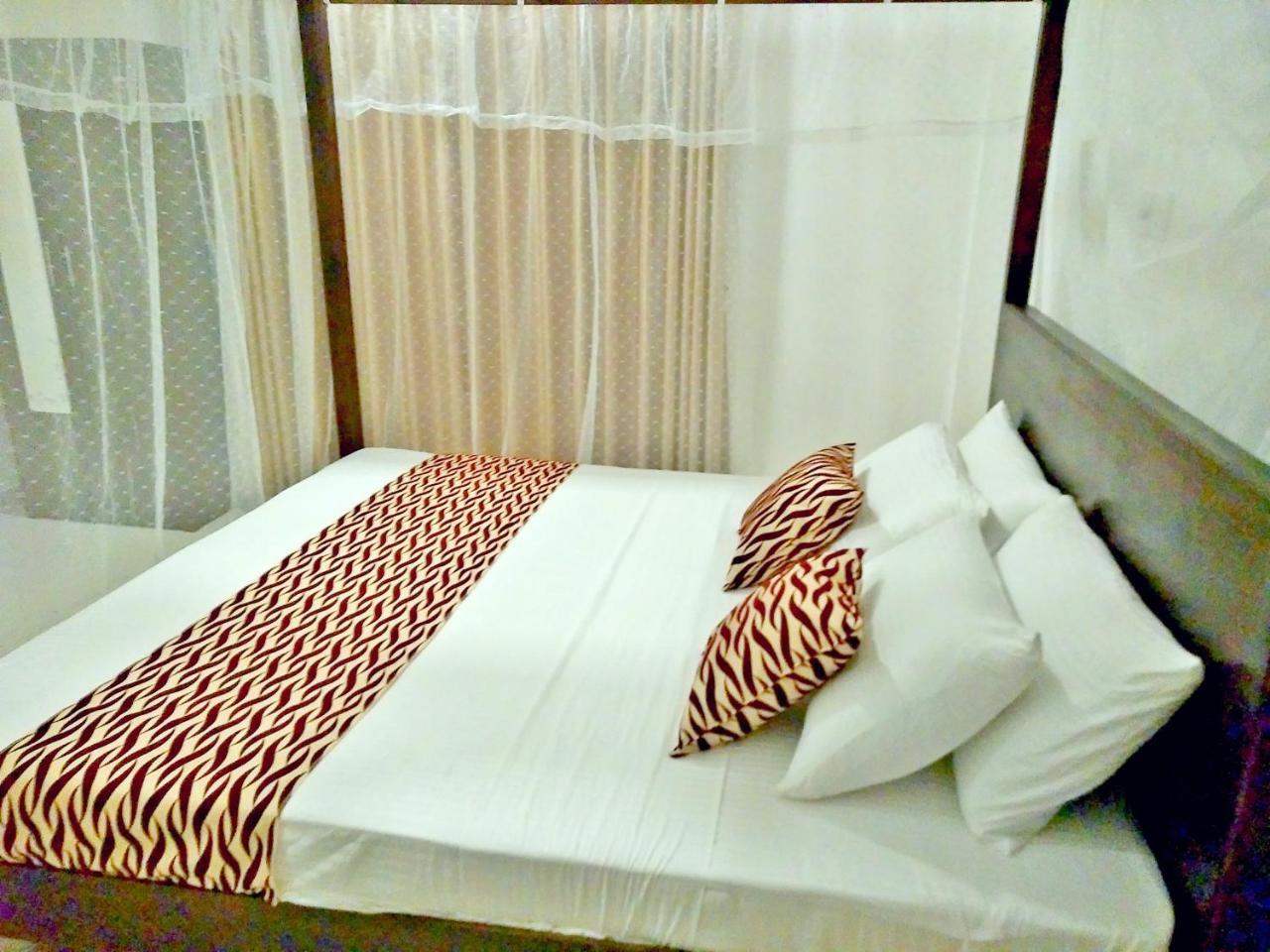 Ocean Bay Surf Resort Weligama Eksteriør bilde