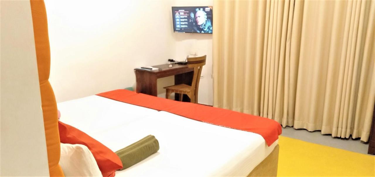 Ocean Bay Surf Resort Weligama Eksteriør bilde