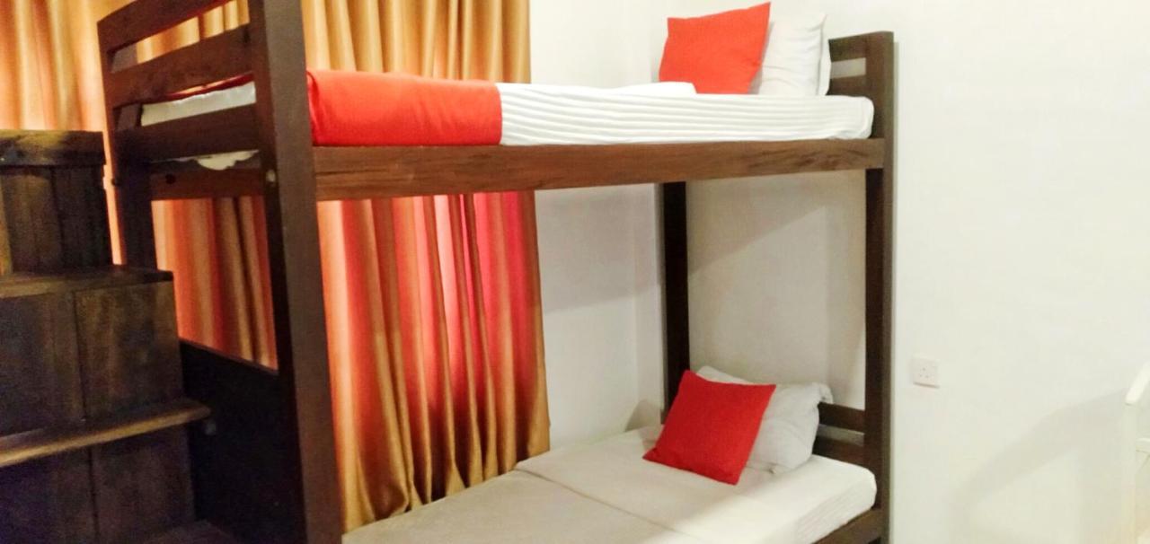 Ocean Bay Surf Resort Weligama Eksteriør bilde